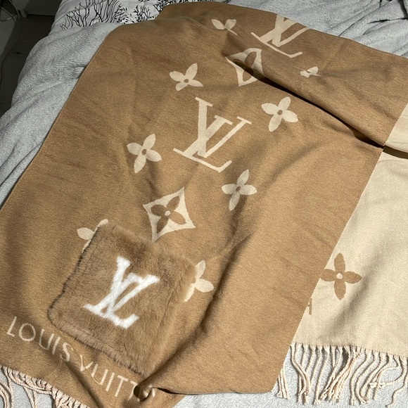 double side - Picture 1 of 1